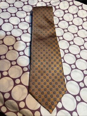Men's Brown Tie with Orange Geometric Dot Pattern